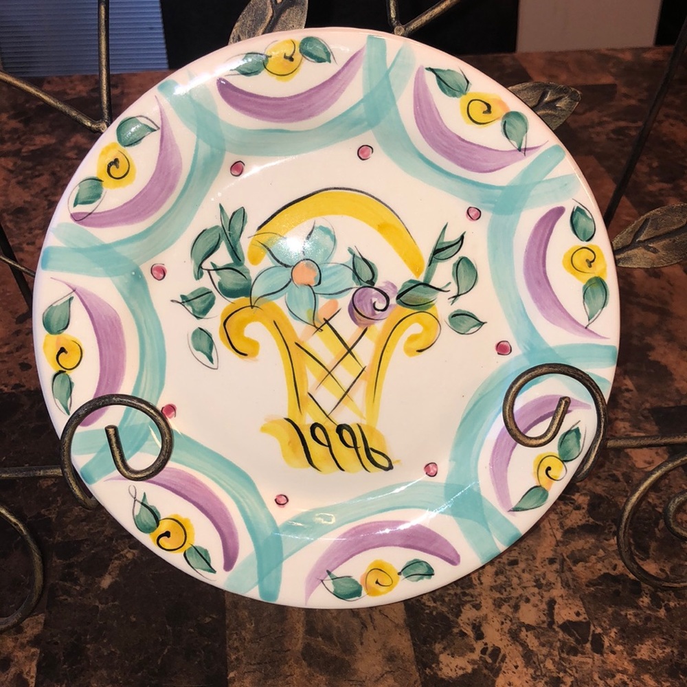 Vikki. Carroll 1996 first edition salad plate,